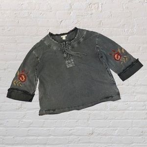 Indigo Thread Co. Gray Denim Embroidered 3/4 Sleeve Top
